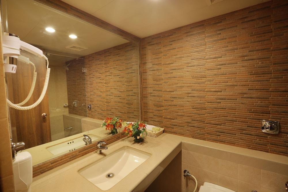 Abbott Hotel Navi Mumbai Luaran gambar