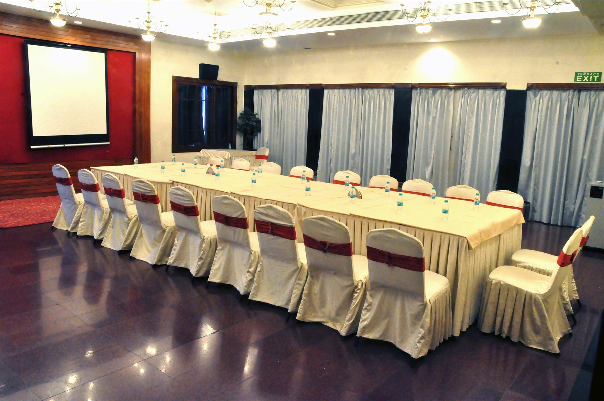 Abbott Hotel Navi Mumbai Luaran gambar