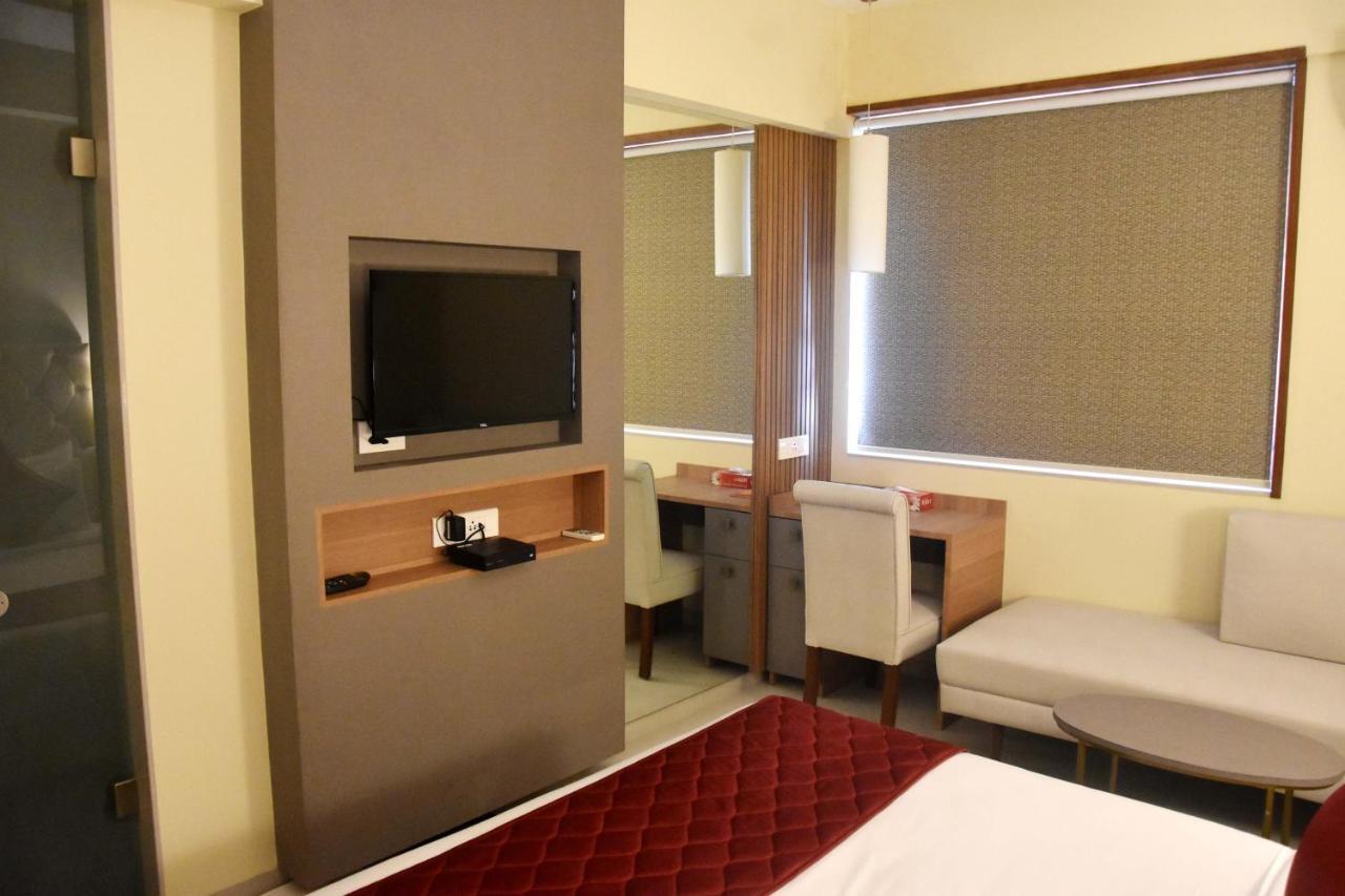 Abbott Hotel Navi Mumbai Luaran gambar
